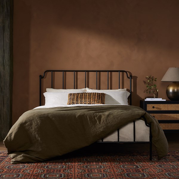 BIMMALOFT-ZARA IRON BED-QUEEN (3)