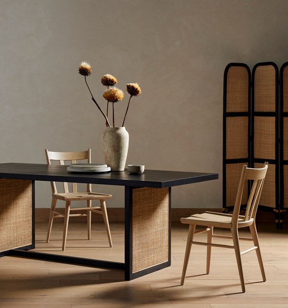 Bimmaloft-CLARITA DINING TABLE (3)